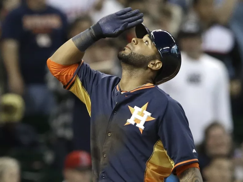 Jonathan Villar y Altuve brillan con triple play; Vólquez desde el montículo