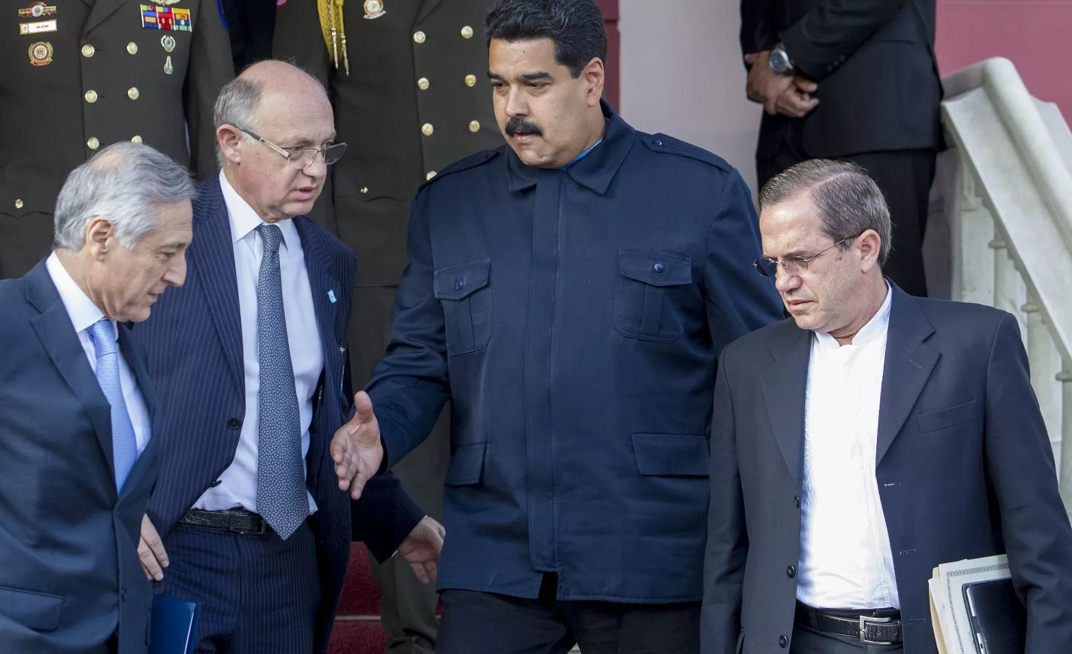 MADURO ACEPTA LA PROPUESTA DE LA UNASUR DE REUNIRSE MAÑANA CON LA OPOSICIÓN