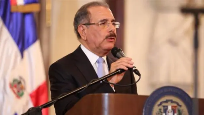 Presidente Danilo Medina promulga Ley de Naturalización