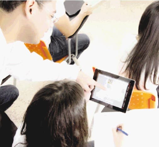 Uso de  iPad en colegios  cautiva a estudiantes