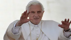 Papa emérito Benedicto XVI está gravemente enfermo, según biógrafo