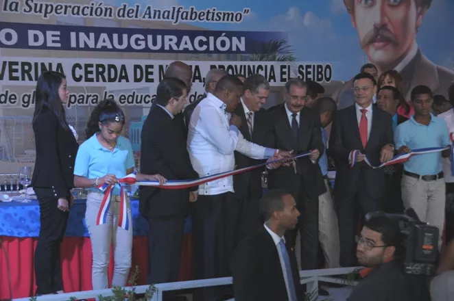 Presidente Medina inaugura cinco escuelas en El Seibo y Miches