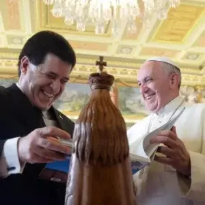 El papa y Presidente de Paraguay se reunieron durante media hora en el Vaticano