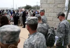 Ejército asegura que autor de tiroteo en Fort Hood no era violento