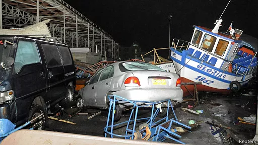 Muertos aumentan a seis y levantan alerta de tsunami tras terremoto en Chile