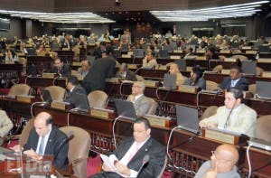 Diputados convierten en Ley Presupuesto 2016