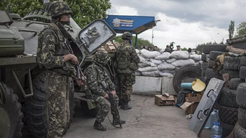 DIEZ MUERTOS Y VEINTE HERIDOS EN SLAVIANSK, SEGÚN LOS PRORRUSOS