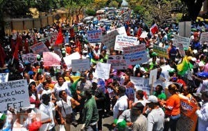 Día de los Trabajadores encuentra a la RD en medio de ofensiva patronal