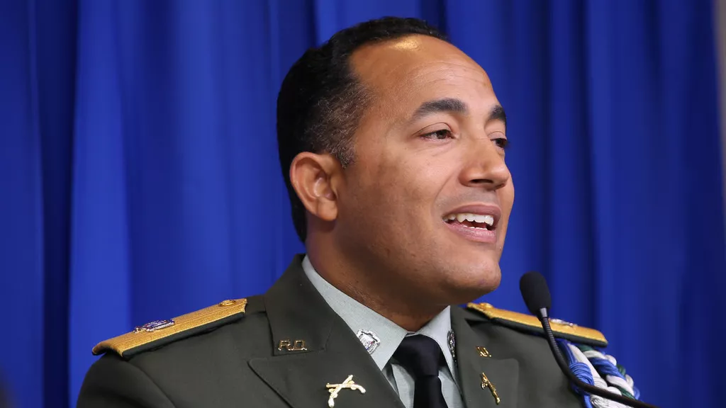 General Brown Pérez introduce cambios en unidades de AMET