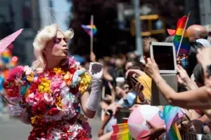 Desfile del Orgullo Gay inunda a Sao Paulo de color y reivindicaciones