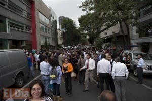 Fuerte sismo sacude ciudad de México