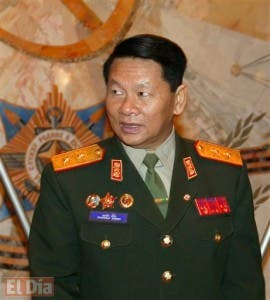 Ministro de Defensa de Laos muere en accidente aéreo