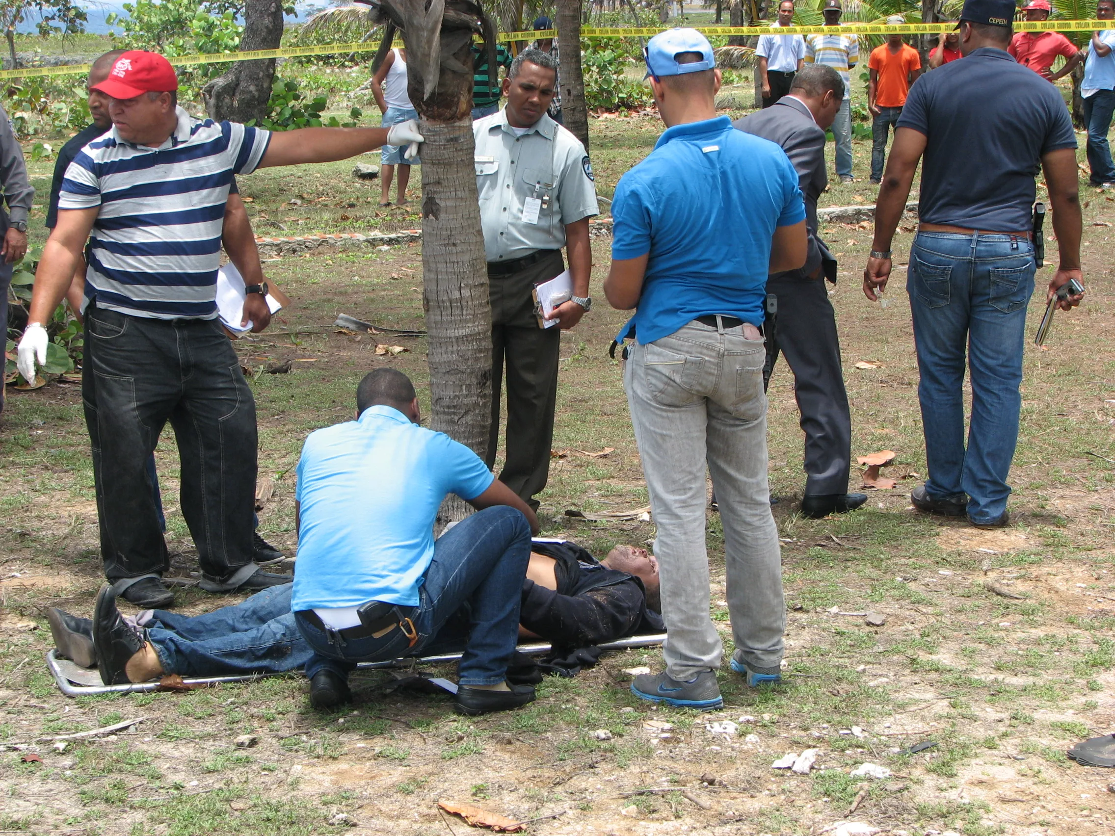 Hallan cadáver de sargento con un balazo en la espalda y atado de pies y manos