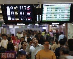 Slim muestra interés para invertir en un gran aeropuerto