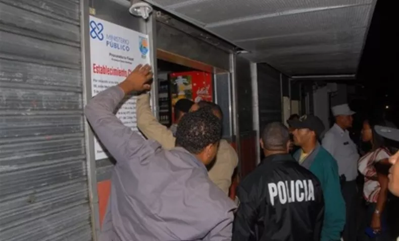 Interior y Policía cierra 22  locales