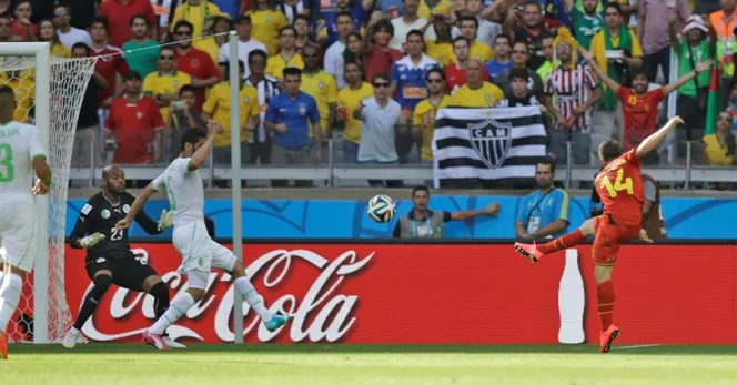 Bélgica remonta y gana 2-1 a Argelia en su debut en el Mundial-2014