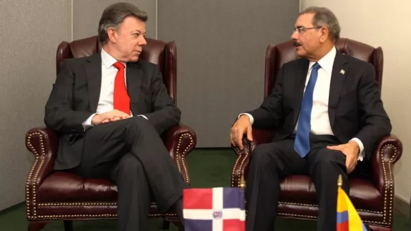 Presidente Medina felicita a Juan Manuel Santos por su reelección