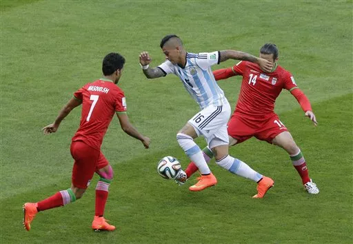 Marcos Rojo, Masoud Shojaei, Andranik Teymourian