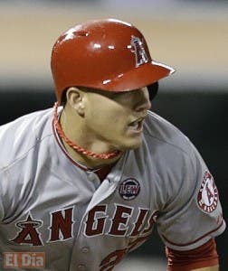 Mike Trout sufre una contusión en la muñeca derecha