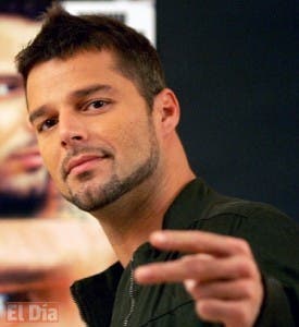 Ricky Martin insta a reclamar «10 veces al día” un cambio en la ley de armas