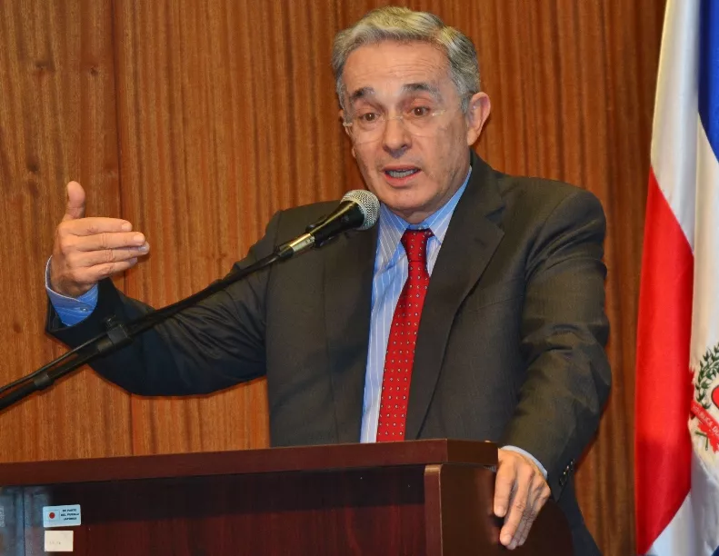 8 nacioanles 7-2,p01