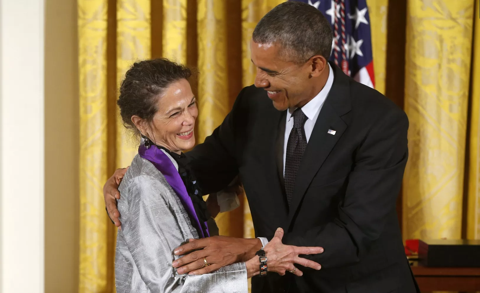 Barack Obama, Julia Alvarez