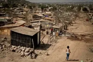 La fractura social alimenta la desconfianza institucional en Latinoamérica