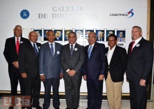 Dirección de Presupuesto inaugura galería de exdirectores