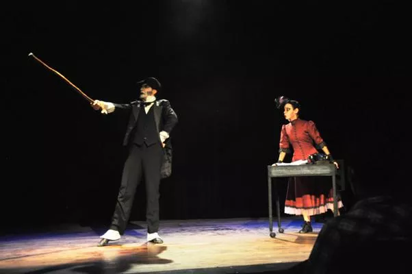 Teatro del Cielo consagra mimo como danza estética   