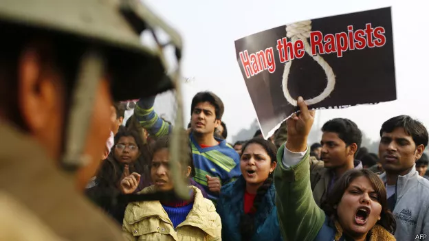 Protestas por la violación de una niña de 6 años en un colegio de la India