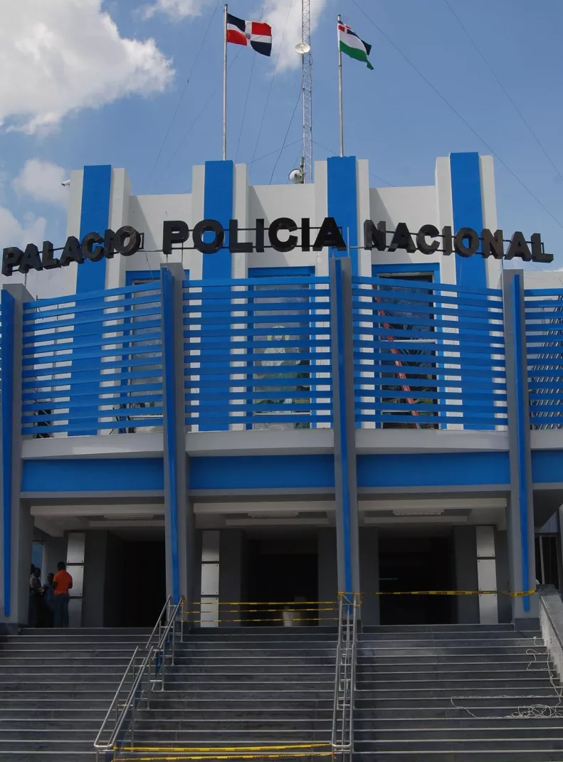 Fachada de la  Policía Nacional. Hoy/ Aracelis Mena. 19/03/2014