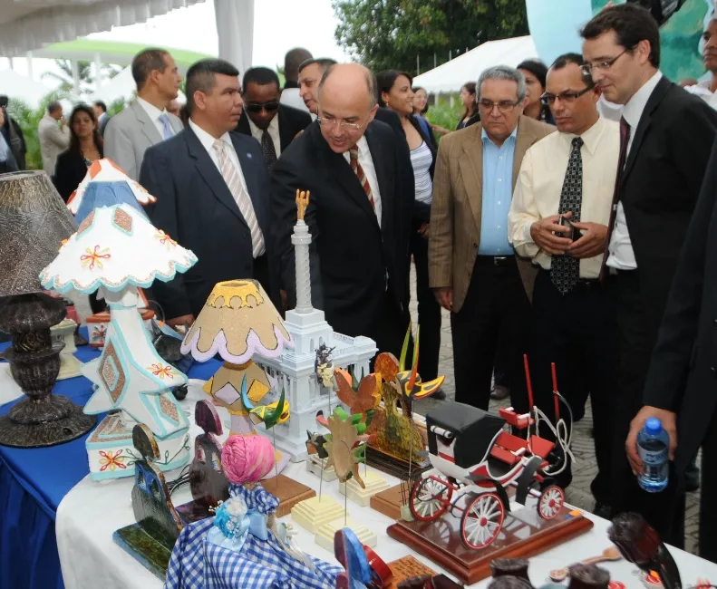 Domínguez Brito inaugura Primera Feria Artesanal y de Producción del Modelo Penitenciario