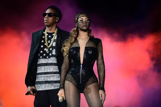 Beyoncé y Jay Z: rumor en la calle, pasión en el escenario