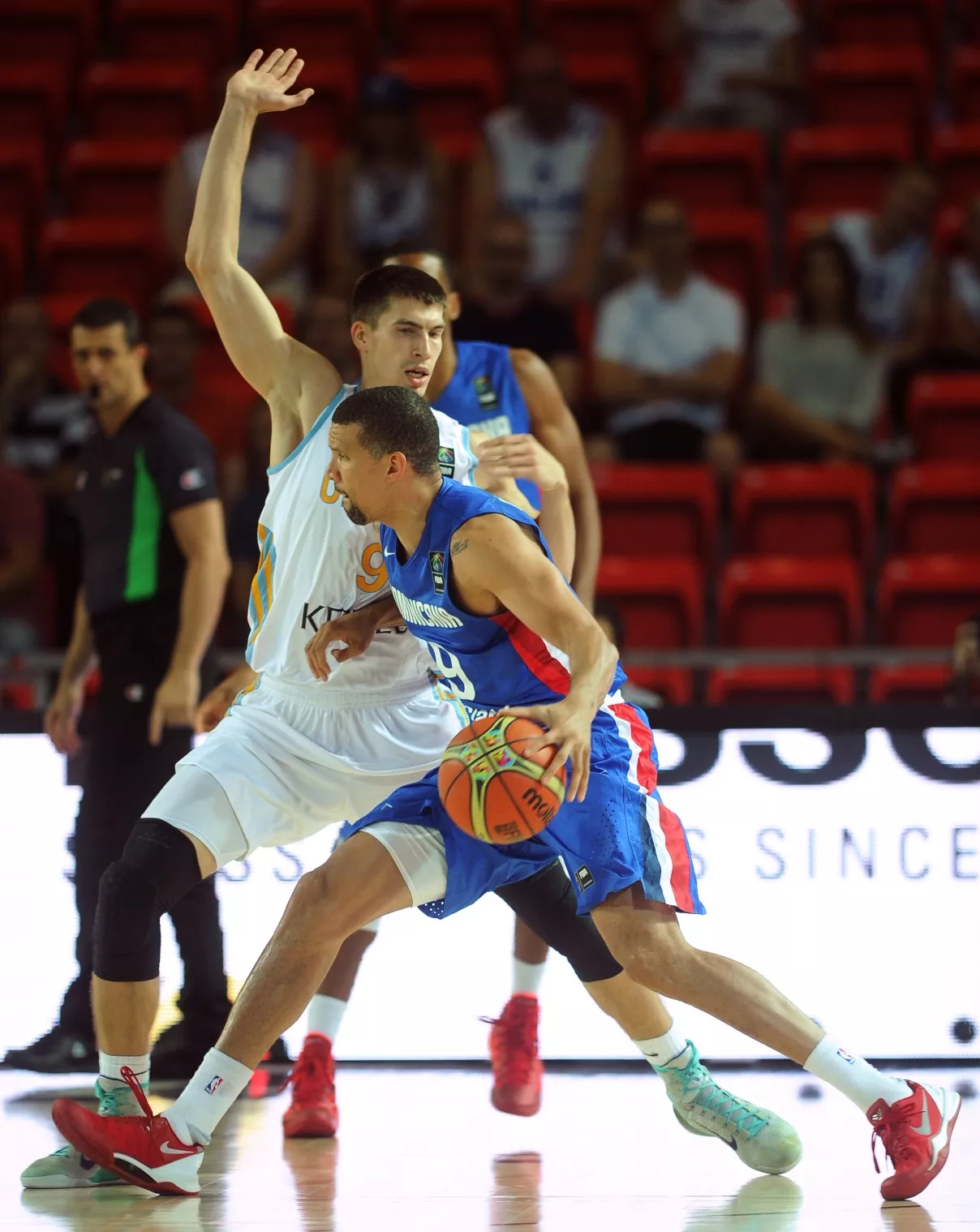 BASKET-WC-2014-UKR-DOM