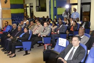 Participantes-en-el-seminario.-300×202