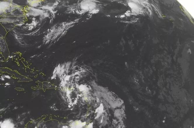 Alerta de inundaciones en Puerto Rico por el paso de una onda tropical