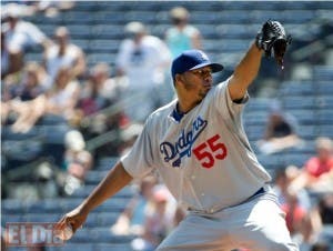 El dominicano Roberto Hernández lanza 6 entradas en triunfo de Dodgers