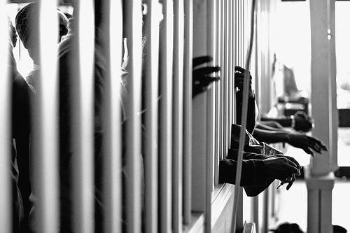 Recluso muere tras ser golpeado por compañeros de celda en cárcel de Monte Plata