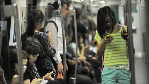 El uso de celulares y el creciente estrés por estar siempre conectados