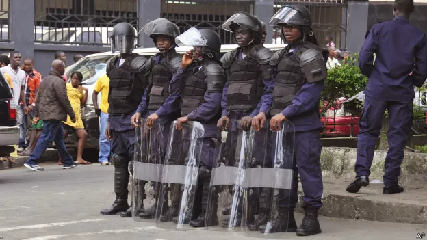 Protestas en Liberia por imposición de cuarentena contra el ébola