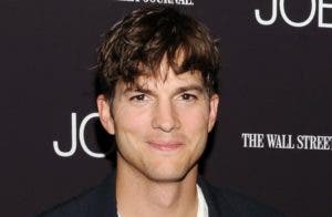 Actor Ashton Kutcher está sufriendo pérdida de pelo