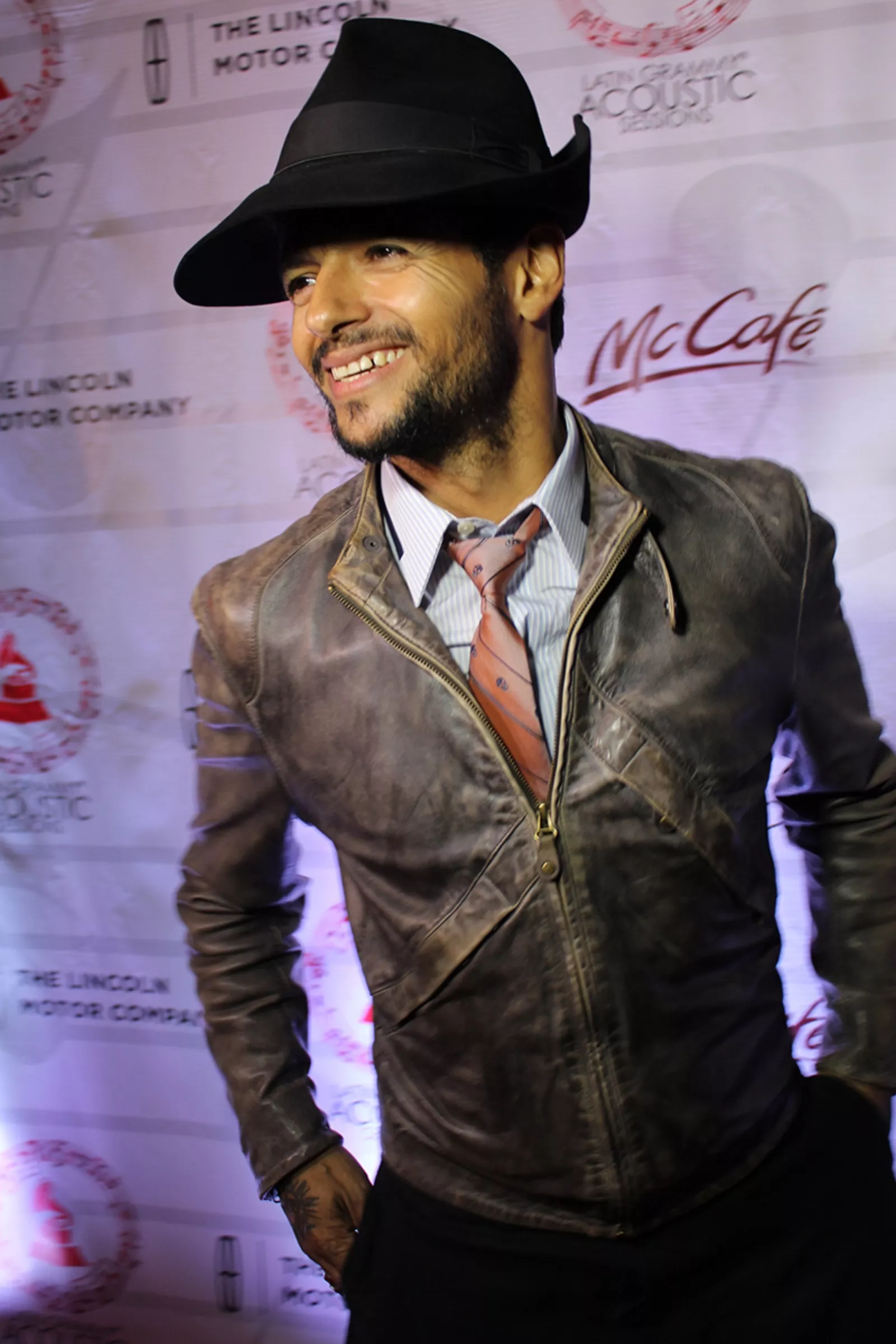 silueta draco rosa,p01