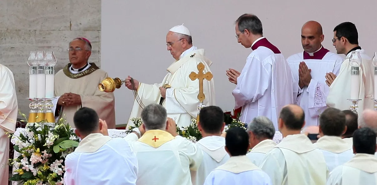 ALBANIA-VATICAN-RELIGION-POPE