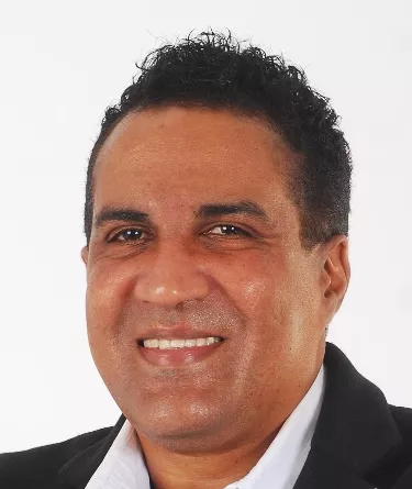 Hombre merengue Kinito Méndez