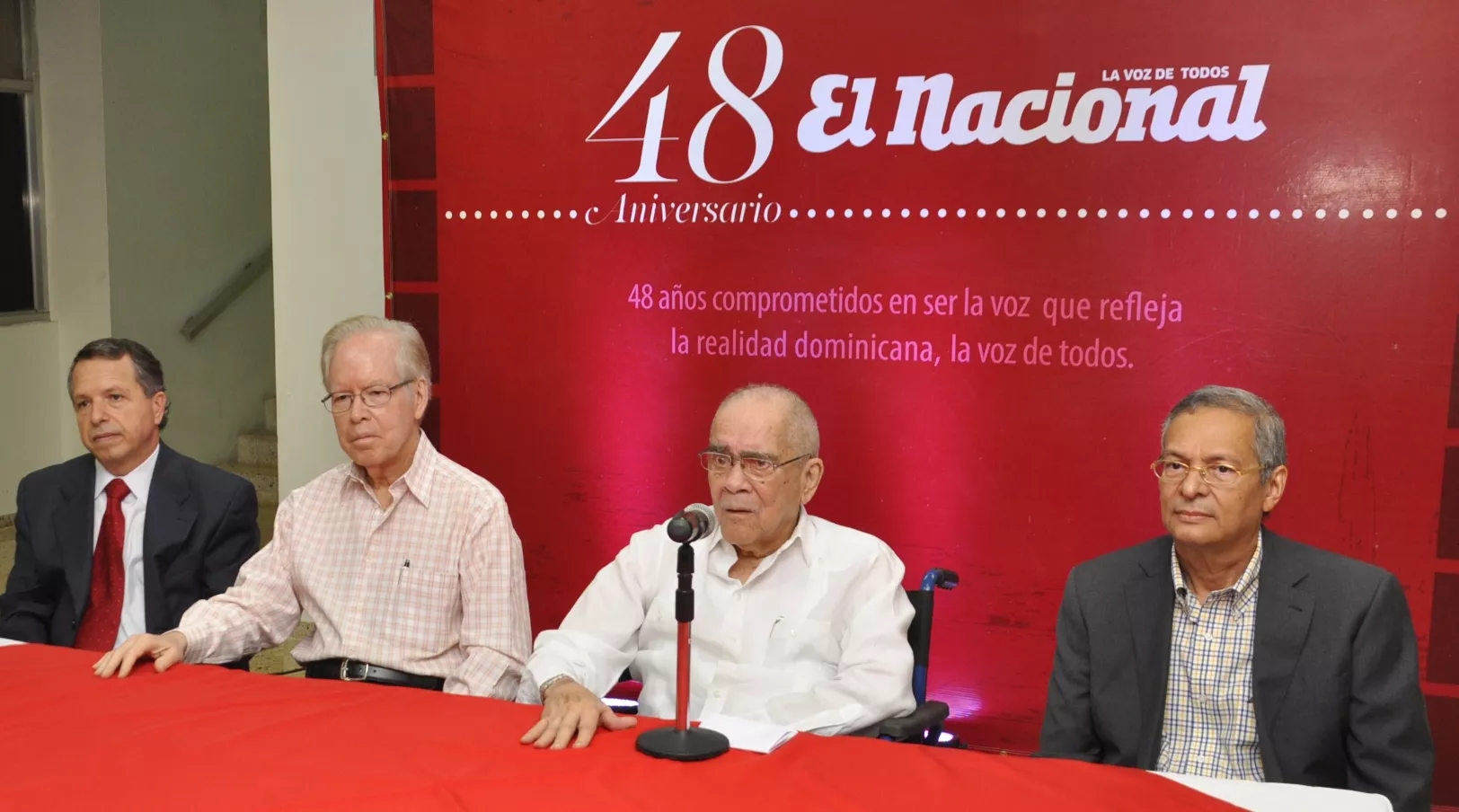  El vespertino El Nacional celebró sus 48 años