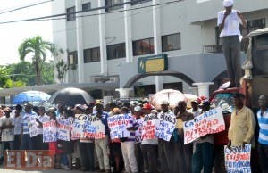 Embajador haitiano ve difícil complacer petición de cañeros