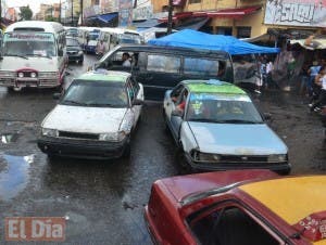 Caos en tránsito trastorna la vida de los ciudadanos