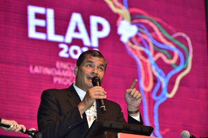 Rafael Correa advierte “tiempos duros” por el resurgir de la derecha