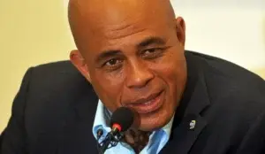 Haití: La OEA apoya a Martelly, pero urge a celebrar elecciones