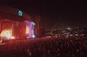 Mozart La Para, Vakeró y Don Miguelo dan buen inicio al Festival Presidente